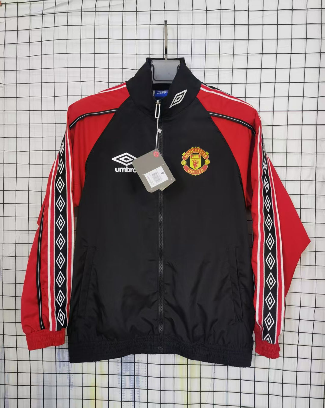 Manchester United Silicon Retro Windbreaker