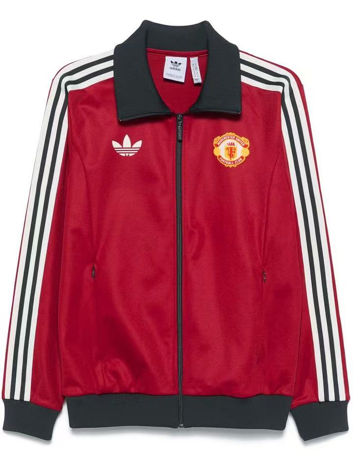 Manchester United Retro Tracksuit Jacket