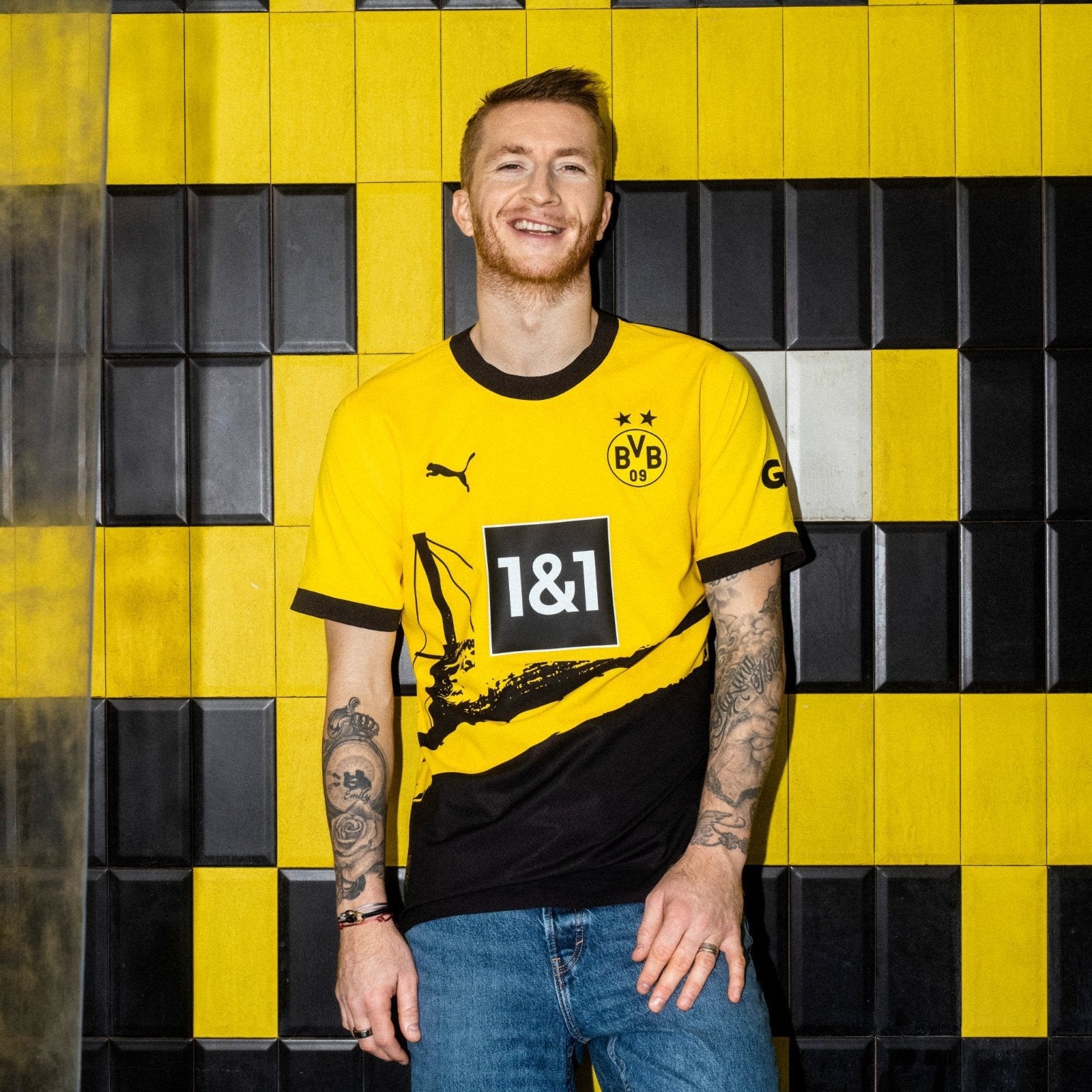 Borussia Dortmund 23/24 Home Kit