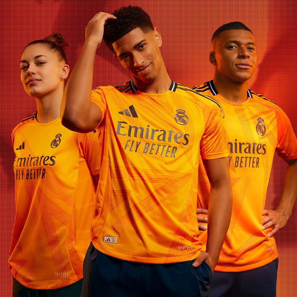 Real Madrid 24/25 Away Jersey (Player Version)