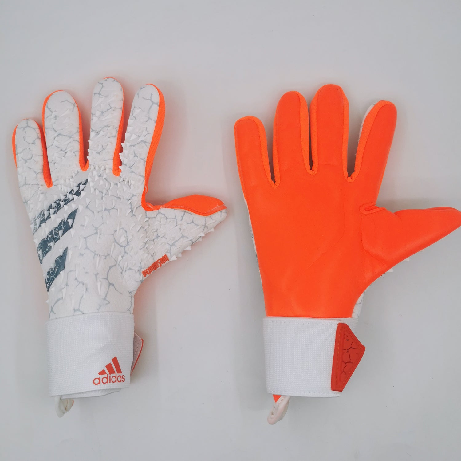 A23 Wristband Goalkeeper Gloves White Orange