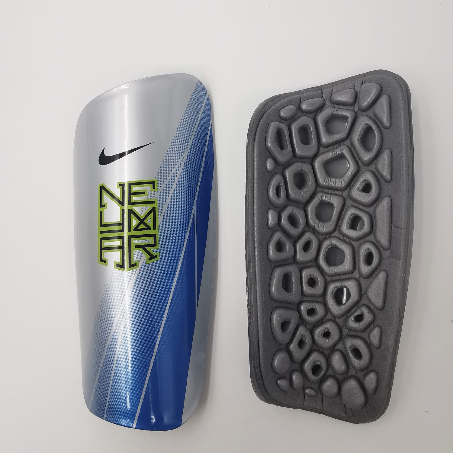 NJR Honeycomb Shock Absorption Shin Guards Silver